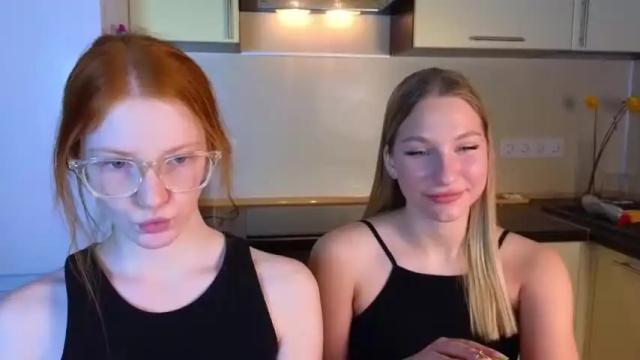 Image 2 of miakeler Stream on Chaturbate on 17 months ago