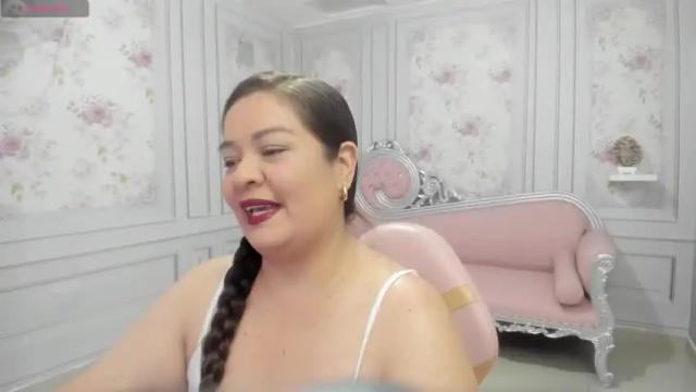 Image 2 of mialee_bbw Stream on Chaturbate on 14 months ago
