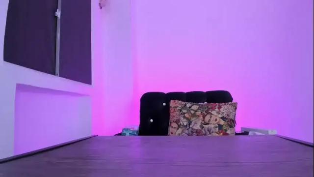 Image 10 of mialenox Stream on Chaturbate on 20 days ago
