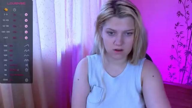 Thumbnail 1, mialovelyblonde's Stream at Chaturbate, 19 months ago
