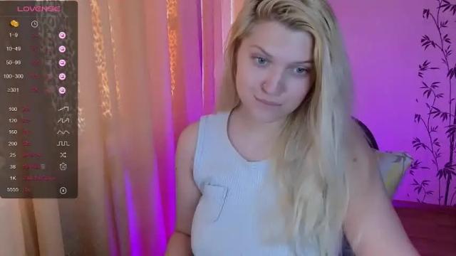 Image 12 of mialovelyblonde Stream on Chaturbate on 19 months ago