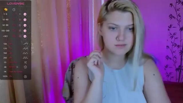 Thumbnail 3, mialovelyblonde's Stream at Chaturbate, 19 months ago