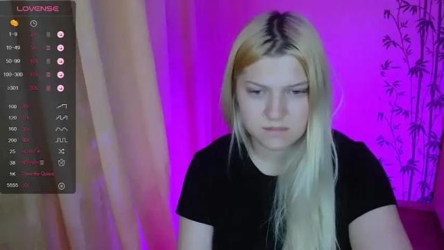Image 8 of mialovelyblonde Stream on Chaturbate on 19 months ago