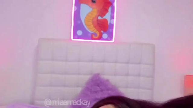 Image 3 of miamackay Stream on Chaturbate on 15 months ago