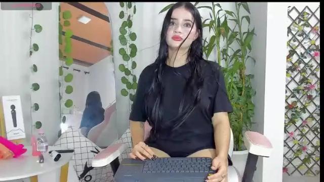 Image 10 of miamaiha Stream on Chaturbate on 3 months ago