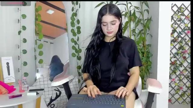 Image 7 of miamaiha Stream on Chaturbate on 3 months ago