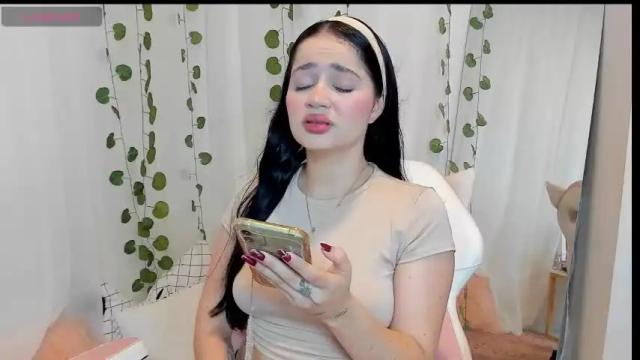 Image 2 of miamaiha Stream on Chaturbate on 2 months ago