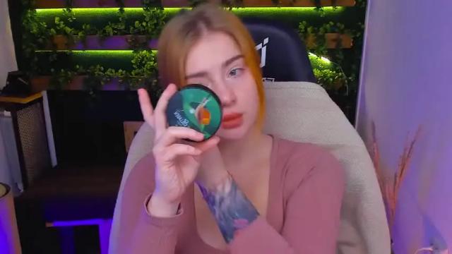 Image 2 of miamerryess Stream on Chaturbate on 19 months ago