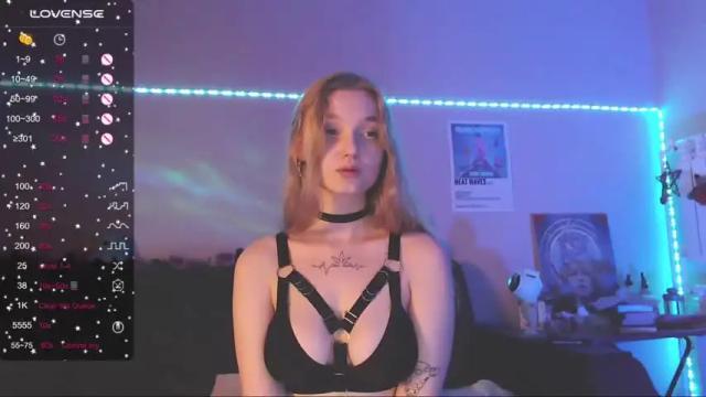 Image 11 of miamiameow Stream on Chaturbate on 15 months ago