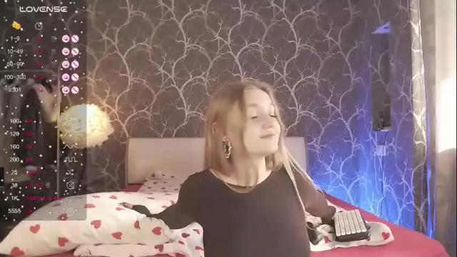 Image 4 of miamiameow Stream on Chaturbate on 2 months ago