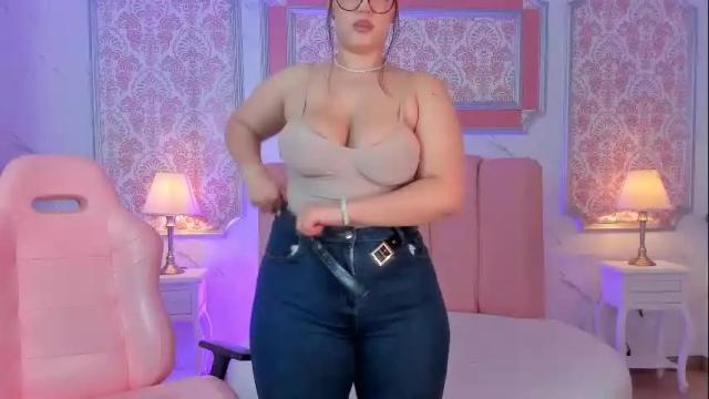 Image 7 of miamontoya Stream on Chaturbate on 15 days ago