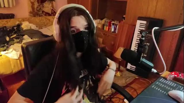 Thumbnail 3, miaowhowl's Stream at Chaturbate, 3 months ago