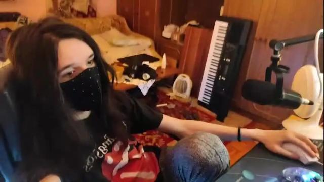 Image 4 of miaowhowl Stream on Chaturbate on 3 months ago
