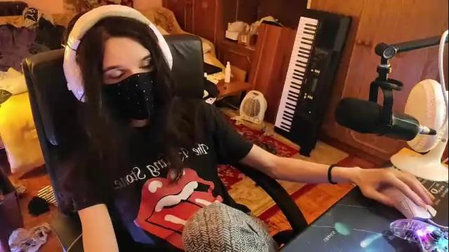 Thumbnail 2, miaowhowl's Stream at Chaturbate, 3 months ago