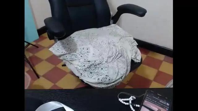 Image 12 of miaplayhot Stream on Chaturbate on 15 months ago