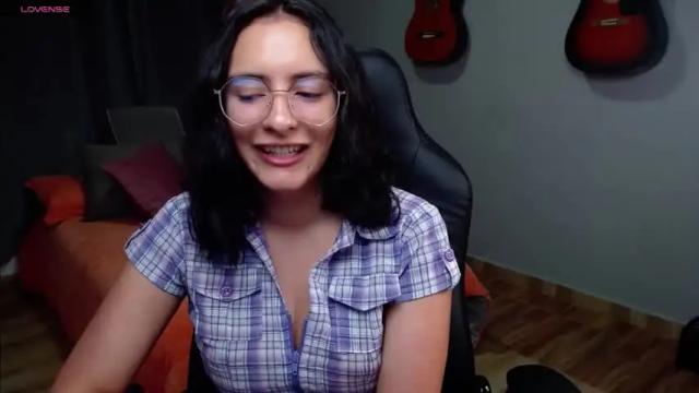 Image 12 of miaportman Stream on Chaturbate on 21 months ago