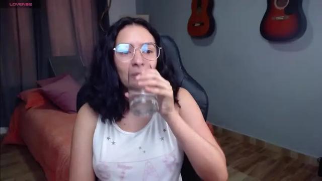 Thumbnail 1, miaportman's Stream at Chaturbate, 21 months ago