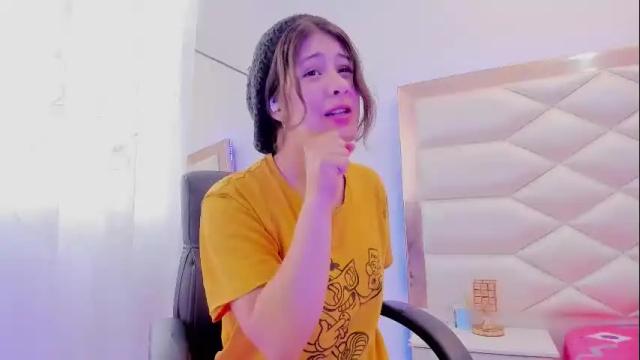 Image 10 of miaqueen021 Stream on Chaturbate on 1 month ago