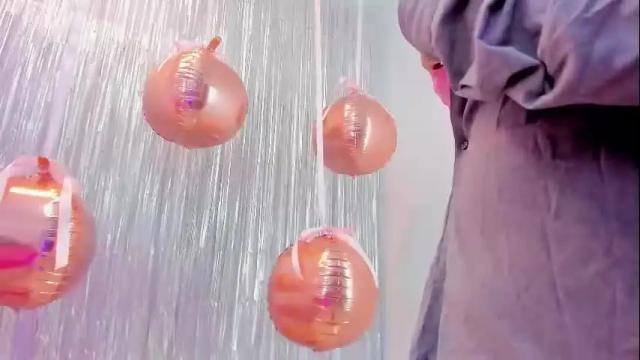 Image 3 of miaqueen021 Stream on Chaturbate on 1 month ago