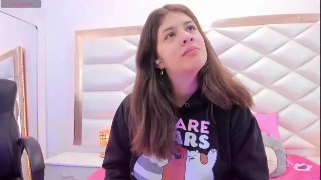 Image 10 of miaqueen021 Stream on Chaturbate on 24 days ago