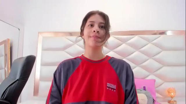Image 12 of miaqueen021 Stream on Chaturbate on 21 days ago
