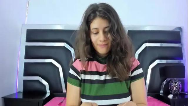 Image 2 of miaqueen021 Stream on Chaturbate on 12 days ago