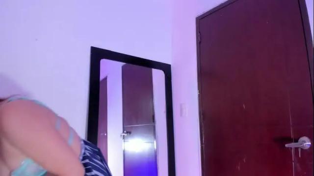 Image 8 of miaqueen021 Stream on Chaturbate on 3 months ago