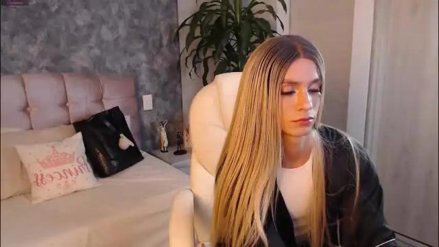 Image 2 of miaromanove_ss Stream on Chaturbate on 1 month ago
