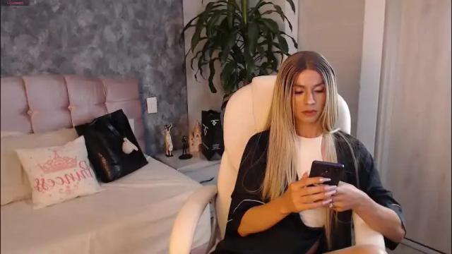 Image 3 of miaromanove_ss Stream on Chaturbate on 1 month ago