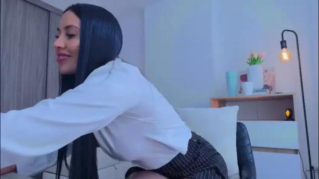 Image 3 of miarouss3 Stream on Chaturbate on 6 hours ago