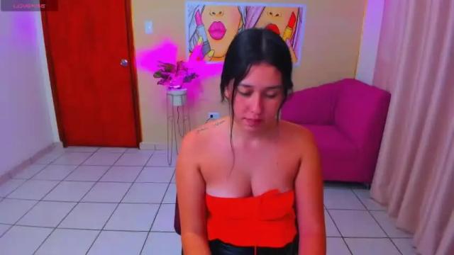 Image 6 of miarussell_ Stream on Chaturbate on 20 months ago
