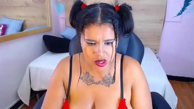 Image 12 of mias_cooper2 Stream on Chaturbate on 13 months ago