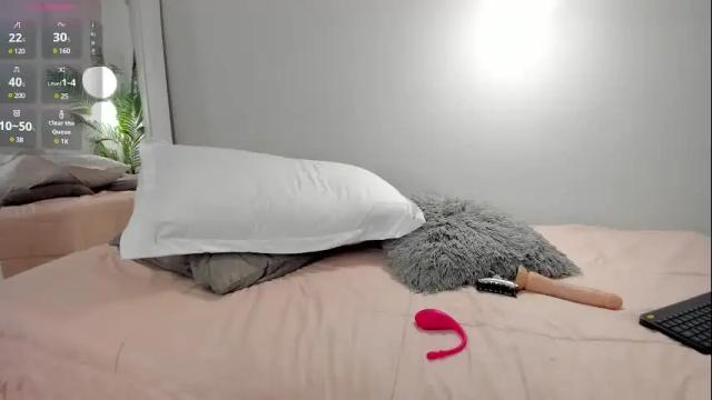 Image 3 of miasalaz Stream on Chaturbate on 3 months ago