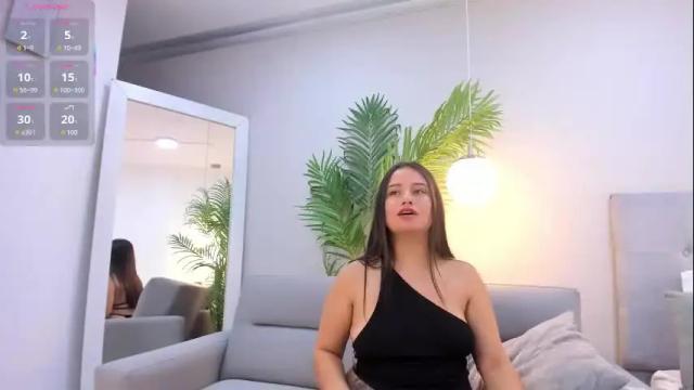 Image 3 of miasalaz Stream on Chaturbate on 1 month ago