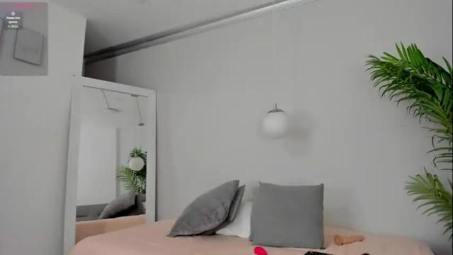 Image 3 of miasalaz Stream on Chaturbate on 29 days ago