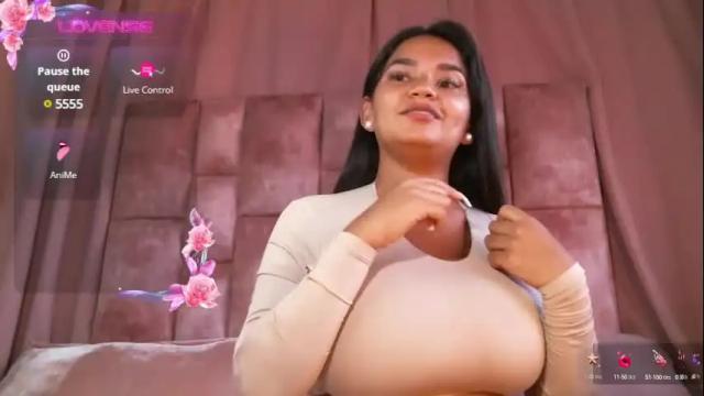 Image 8 of miasandoval_22 Stream on Chaturbate on 20 days ago