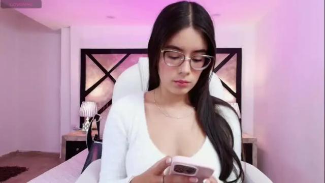 Thumbnail 1, miasilverr's Stream at Chaturbate, 2 months ago