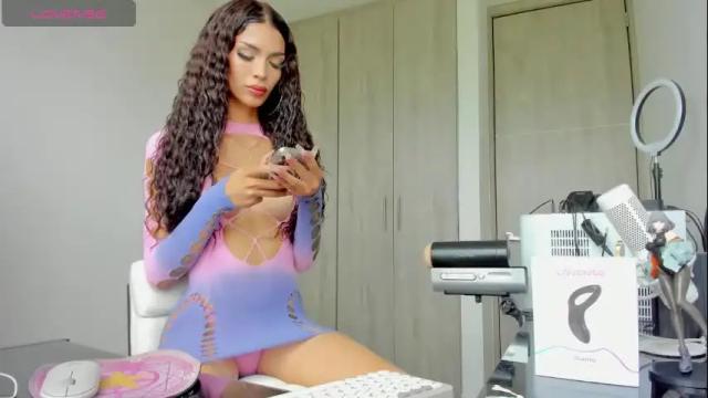 Image 2 of miaspell Stream on Chaturbate on 24 days ago