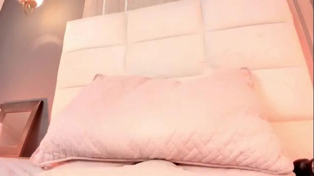 Image 10 of miasphencer Stream on Chaturbate on 1 month ago