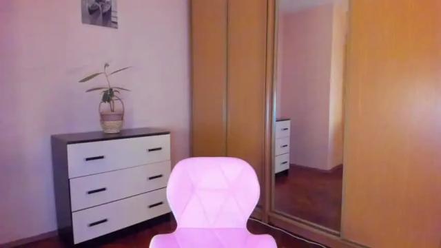 Image 11 of miastripdance Stream on Chaturbate on 16 months ago
