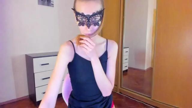 Image 7 of miastripdance Stream on Chaturbate on 14 months ago
