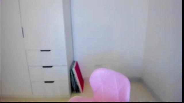 Image 6 of miastripdance Stream on Chaturbate on 1 month ago