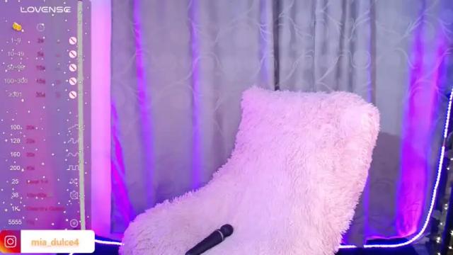 Image 12 of miasweet4 Stream on Chaturbate on 14 months ago