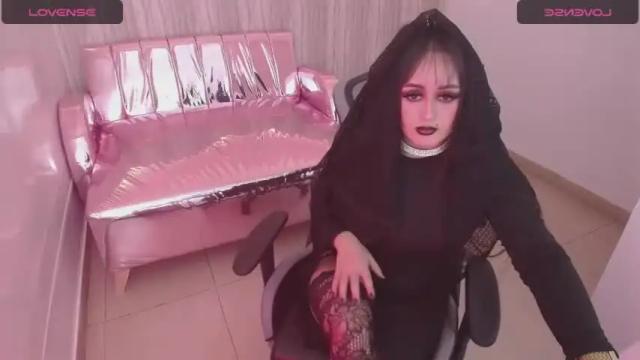 Image 2 of miavibes_t Stream on Chaturbate on 19 months ago
