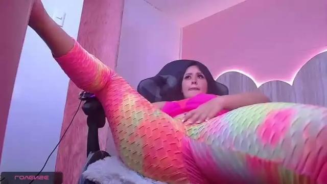 Image 7 of miavibes_t Stream on Chaturbate on 19 months ago