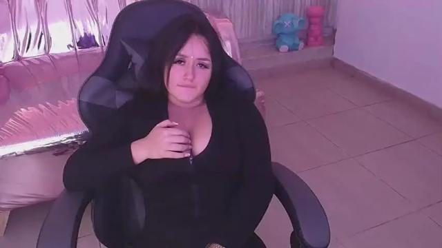 Image 6 of miavibes_t Stream on Chaturbate on 19 months ago