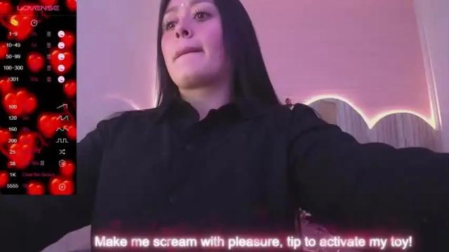 Image 4 of miavibes_t Stream on Chaturbate on 18 months ago