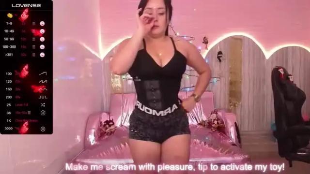 Image 12 of miavibes_t Stream on Chaturbate on 18 months ago