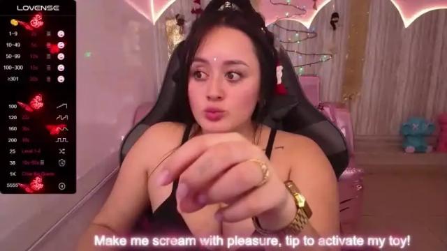 Image 7 of miavibes_t Stream on Chaturbate on 18 months ago