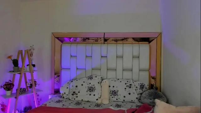 Image 2 of miavillalobos_ Stream on Chaturbate on 1 month ago